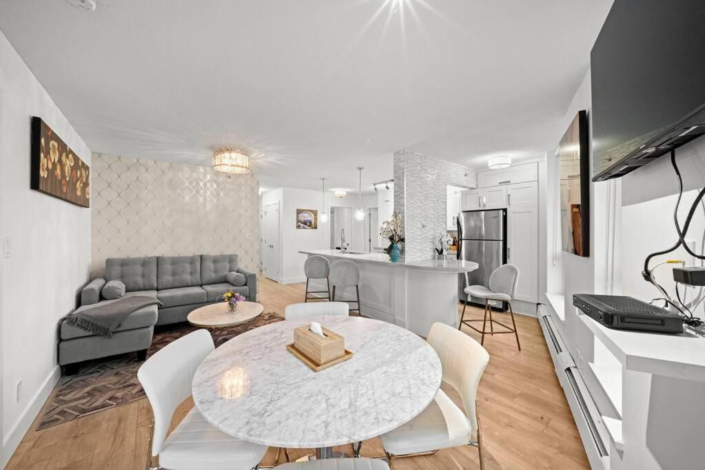 Water View Condo In Downtown Vancouver Exterior foto