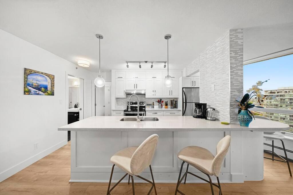 Water View Condo In Downtown Vancouver Exterior foto