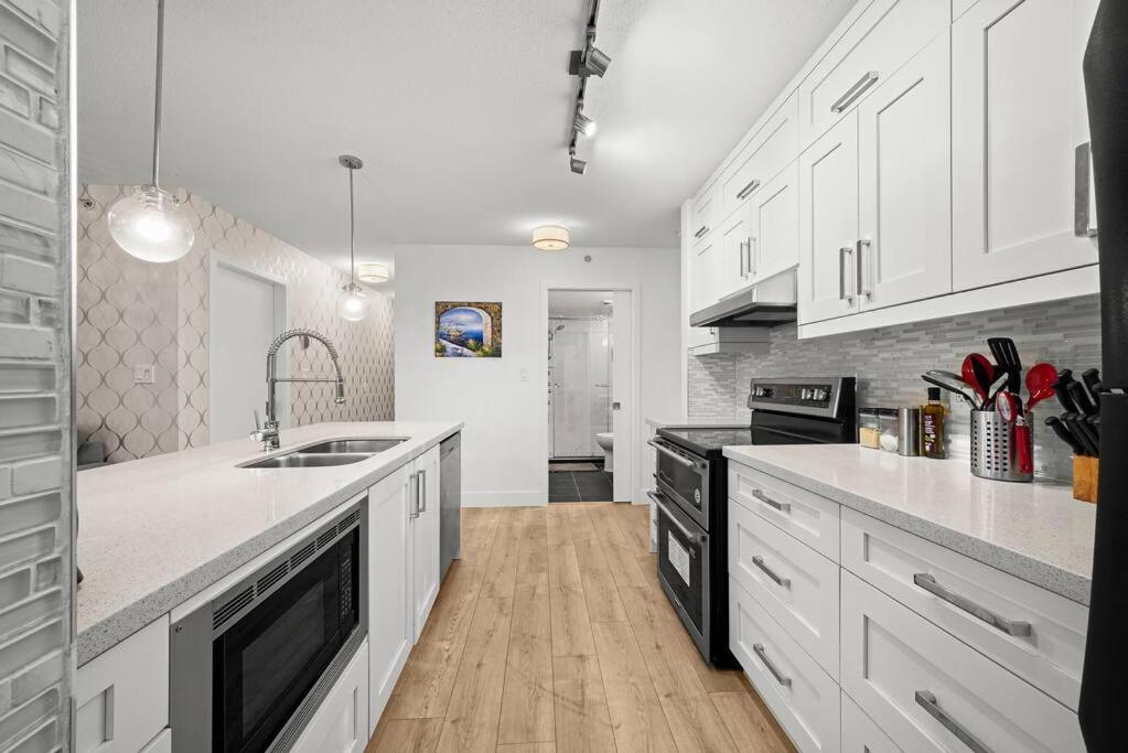 Water View Condo In Downtown Vancouver Exterior foto